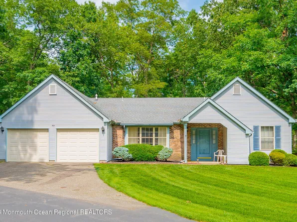 564 Petunia Lane, Whiting, NJ 08759