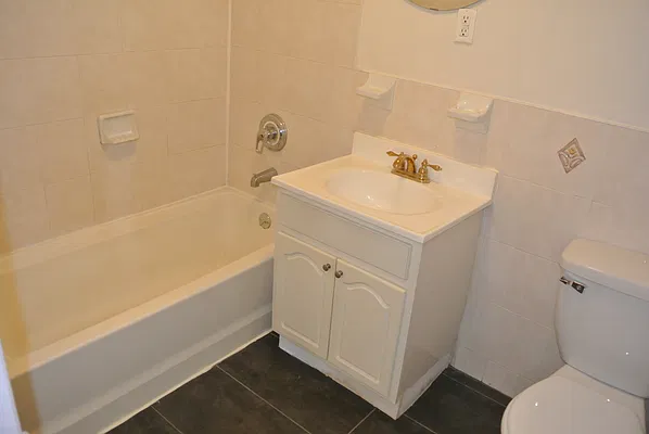 Rented by J A Home Sales | media 9