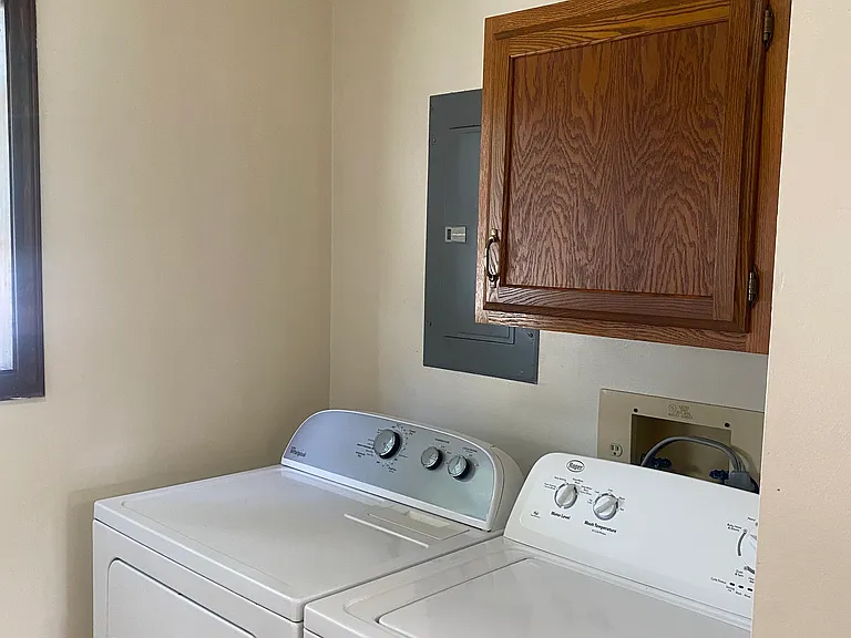 747 E Park St #A — Photo 4
