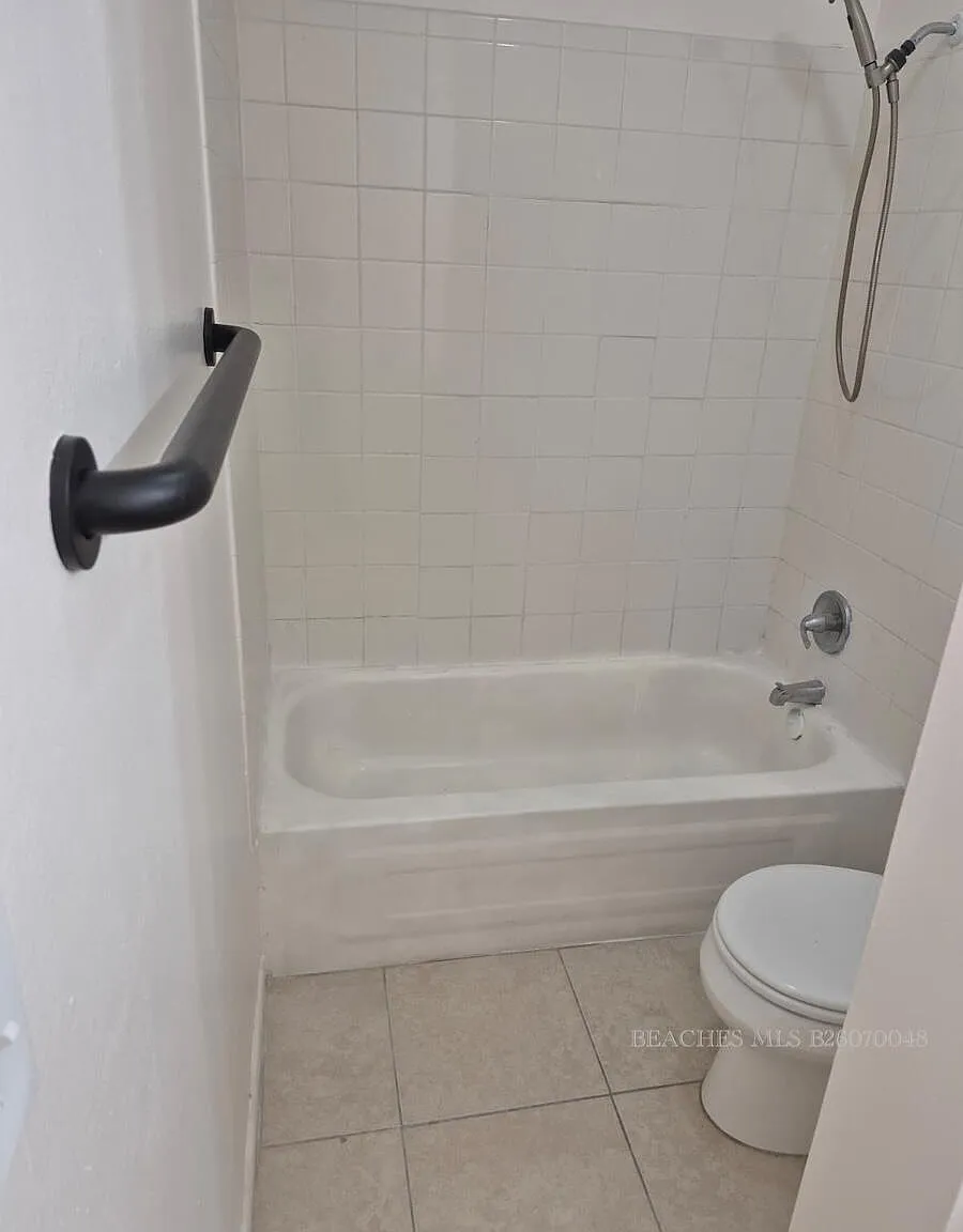 1 bed, 1.0 bath, 14340 sqft, $1,600 — Photo 2
