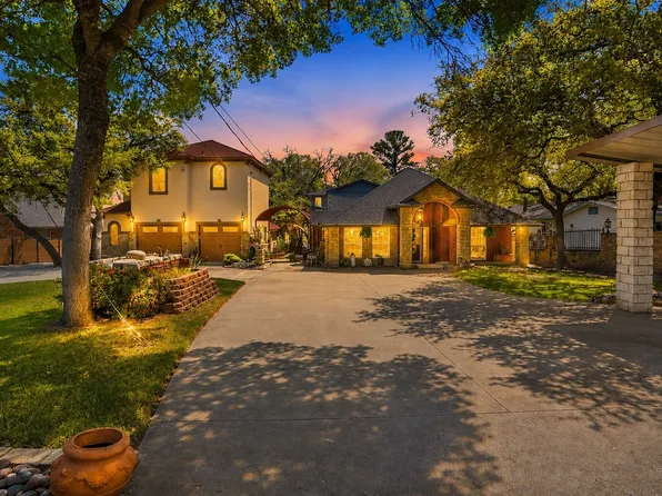 106 Marina View Ct, Weatherford, TX 76087