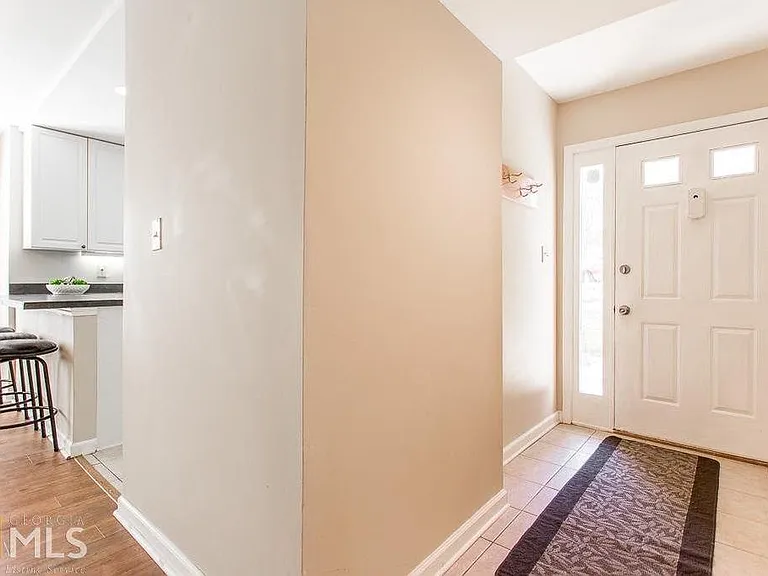 2048 Powers Ferry Trce SE — Photo 15