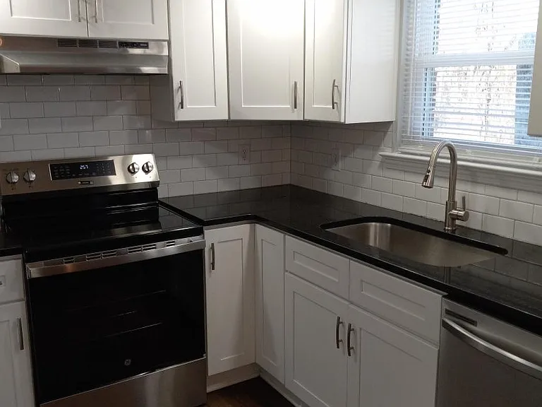 3608 Taft Hwy #B — Photo 3