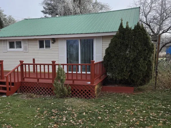 208 Dundee Rd, Fort Covington, NY 12937