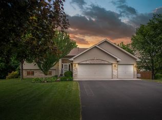 8992 Bataan Ct, Minneapolis, MN 55449