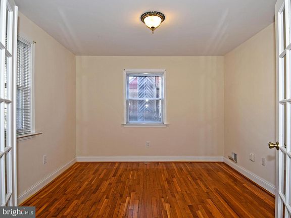 3rd image of 4212 Anthony St