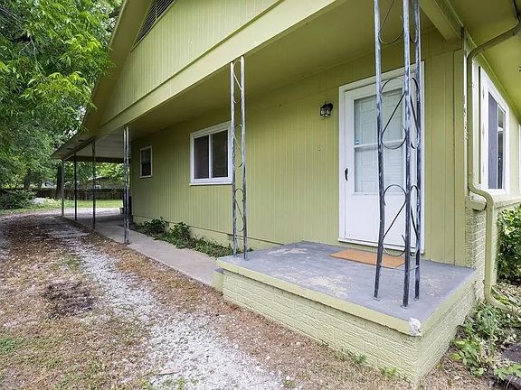 5th image of 1935 N Garland Ave