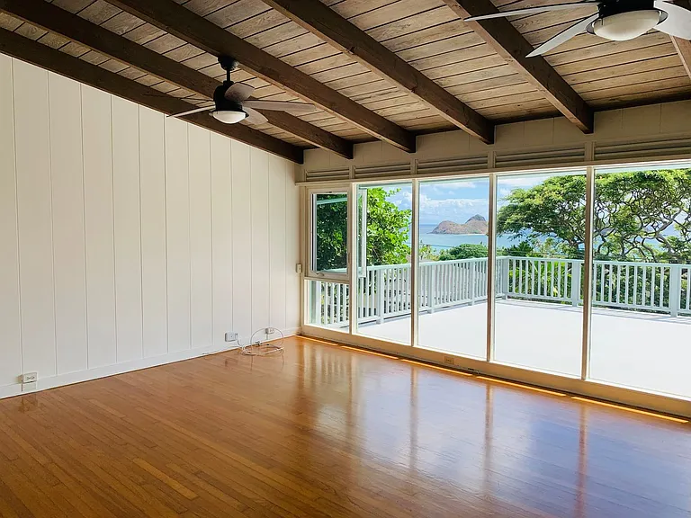 340 Lanipo Dr — Photo 2