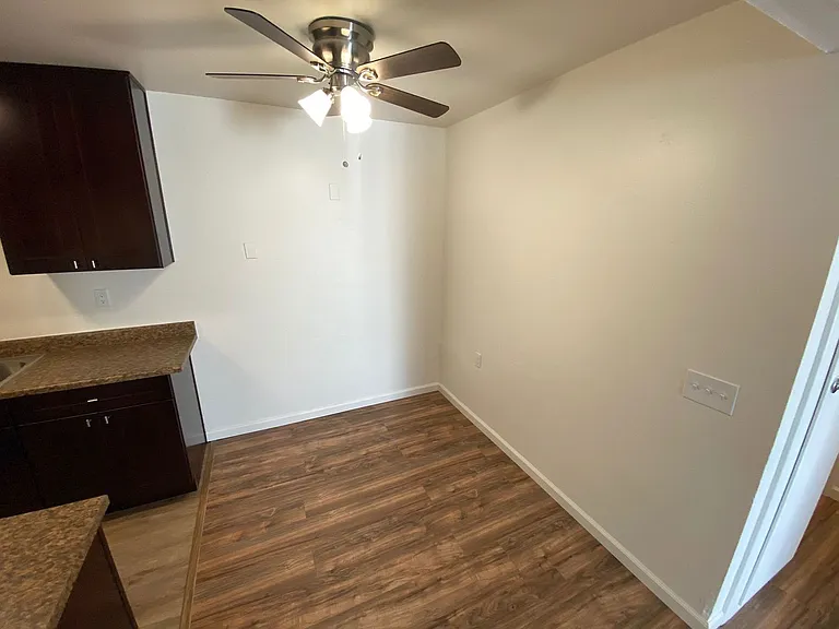 341 Lansing Cir #A — Photo 2