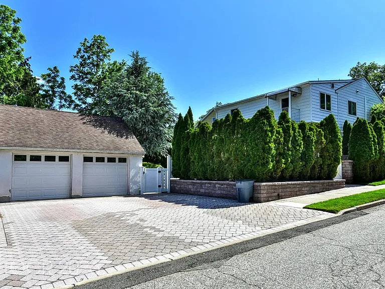 24 Maple Ave #1 — Photo 37