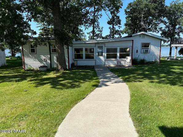 12207 Maple Lake Dr SE, Mentor, MN 56736