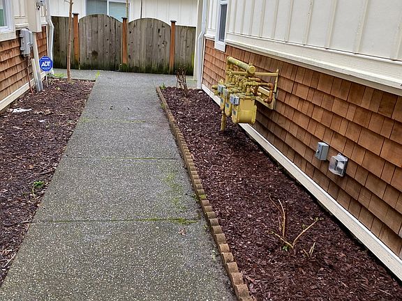 2nd image of 1262 N 143rd St #I
