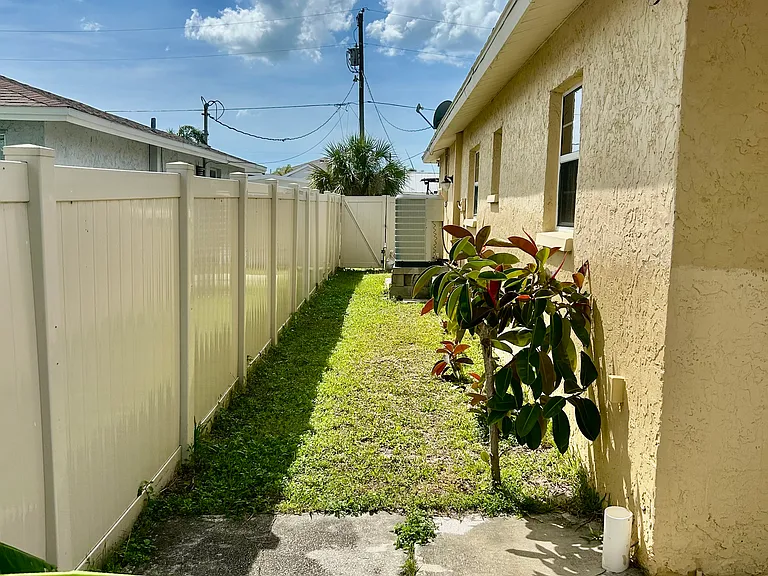 13802 Coco Ave — Photo 24