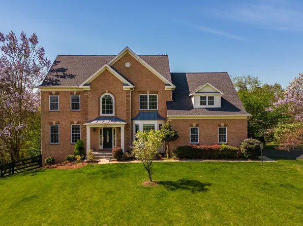 42121 Glynn Tarra Pl, Leesburg, VA 20176