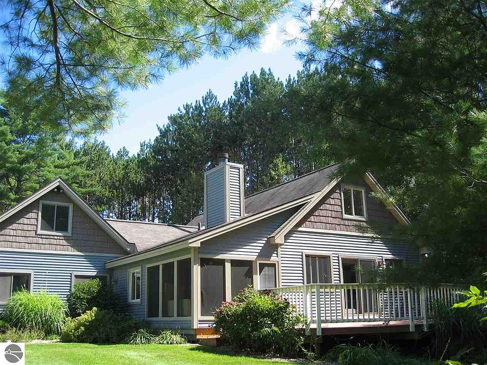 1st image of 6830 Brandow Woods Dr