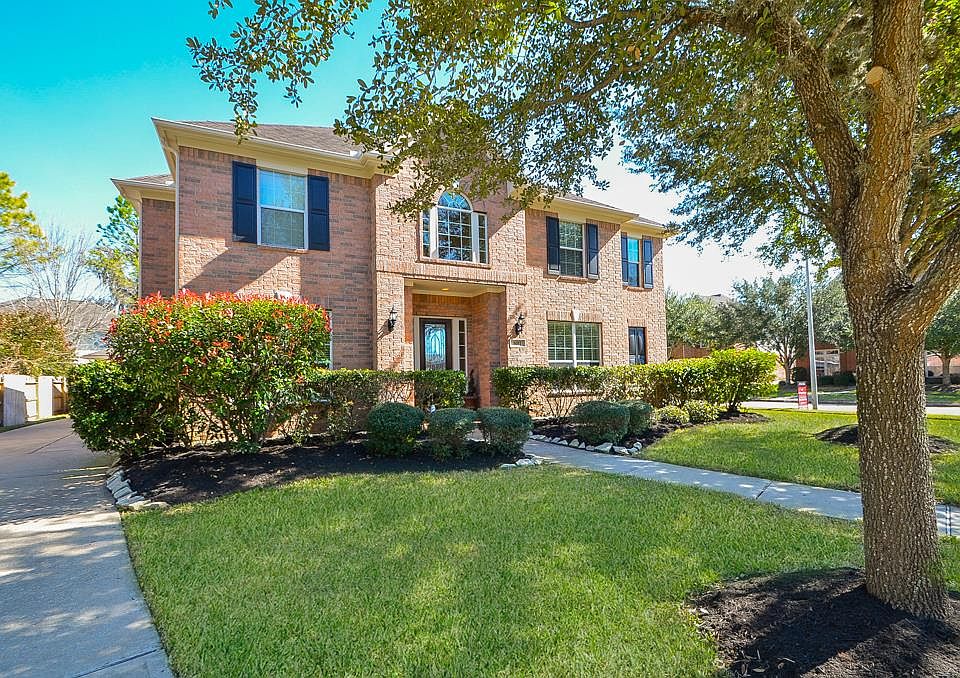 2nd image of 8011 Upland Park Ct