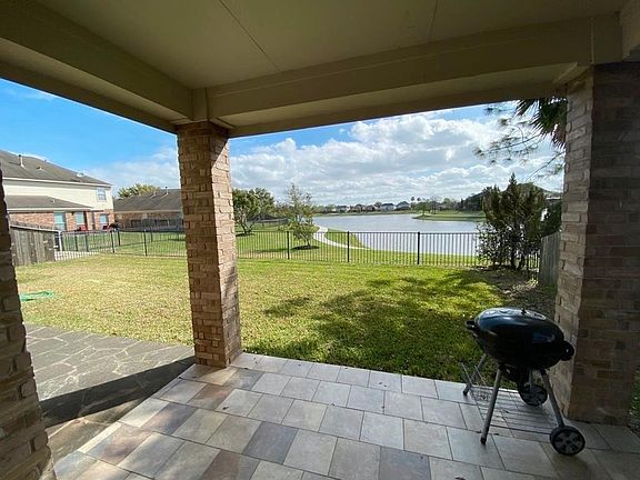 5th image of 15118 By The Lake Way