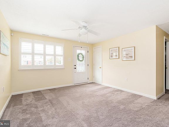 2nd image of 102 Miller St