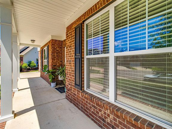 5th image of 64 Fork Branch Ct