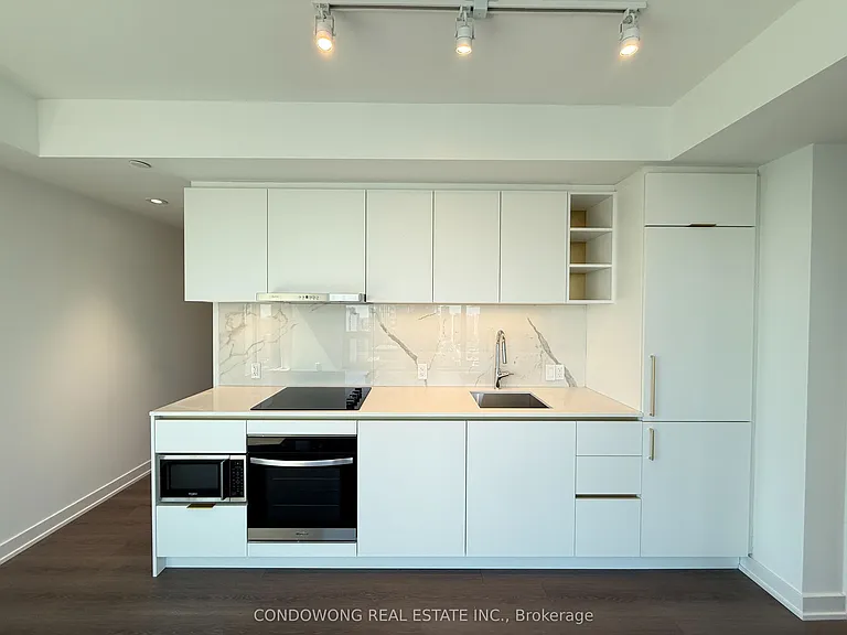 8 Wellesley St W #3309 — Photo 2