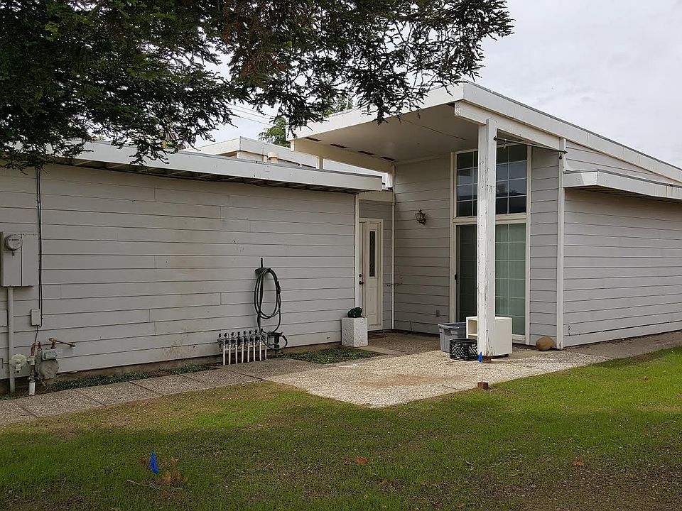 1st image of 938 Princeton Pl