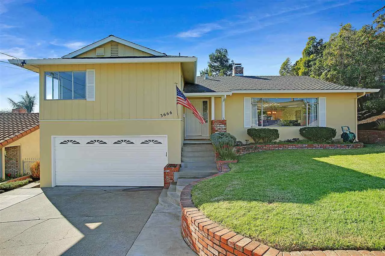3666 Arcadian Dr photo 1