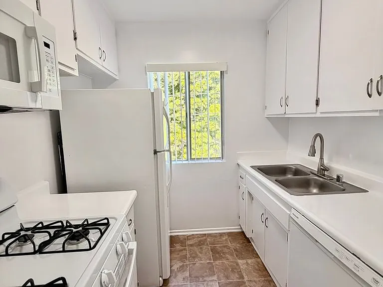 4621-4629 Vista Del Monte Ave. — Photo 8