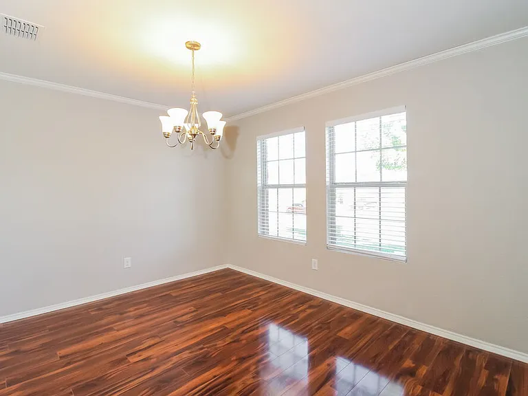 12529 Nicholas Pl — Photo 5