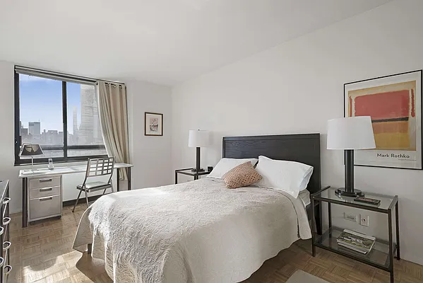 Rented by Compass | media 10