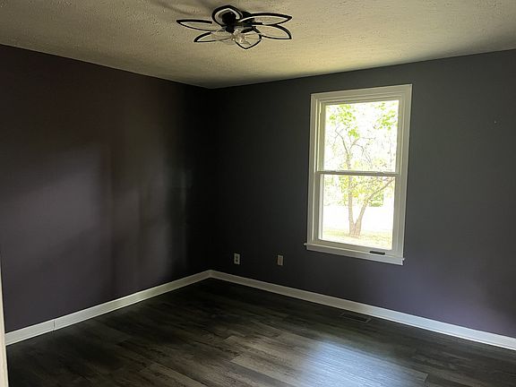 5th image of 3018 Bell St