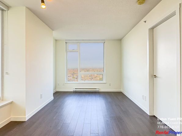 2 bedroom rental in Vancouver — photo 3