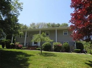 3 Huckleberry Ln, Sharon, MA 02067
