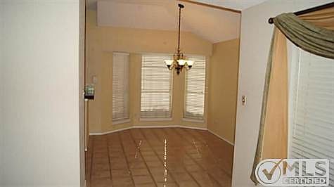 4th image of 7308 Summerset Dr