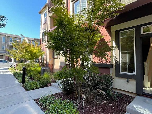 2nd image of 1035 Onofrio Ln #3