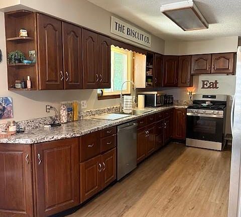 4th image of 3329 Primrose Ln