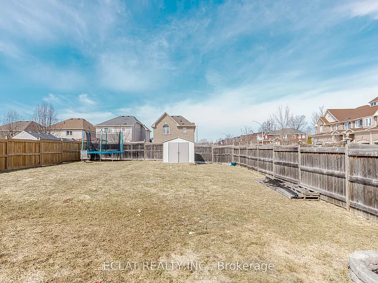 2 Lancaster Ct — Photo 50