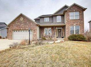 1806 Horizon Ct, Mahomet, IL 61853