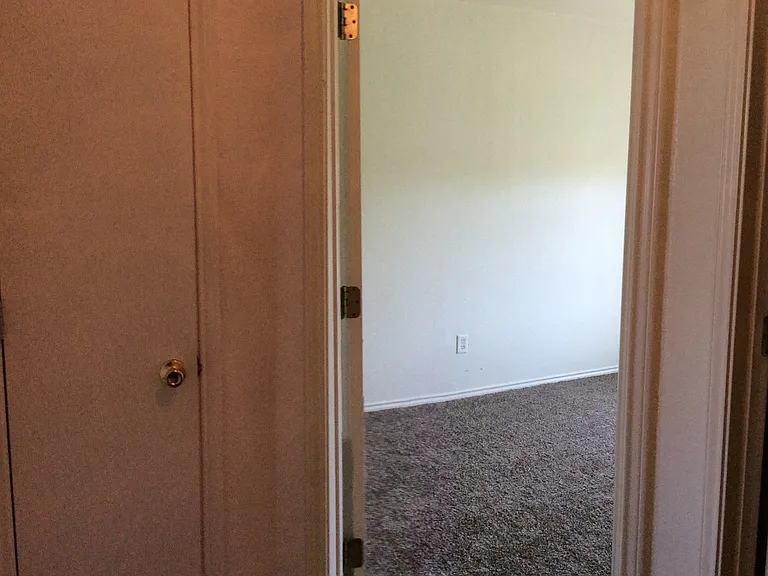 4002 Madison Dr #C — Photo 10