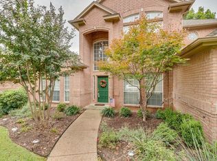 7012 Gunston Ln, Arlington, TX 76017