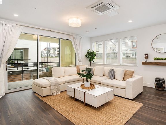 2nd image of 1402 Ontoro Ter