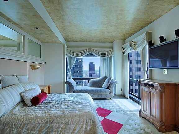 5th image of 721 5th Ave APT 50B