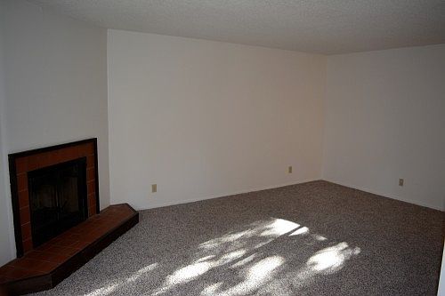 2nd image of 328 Northbank Ct APT 42