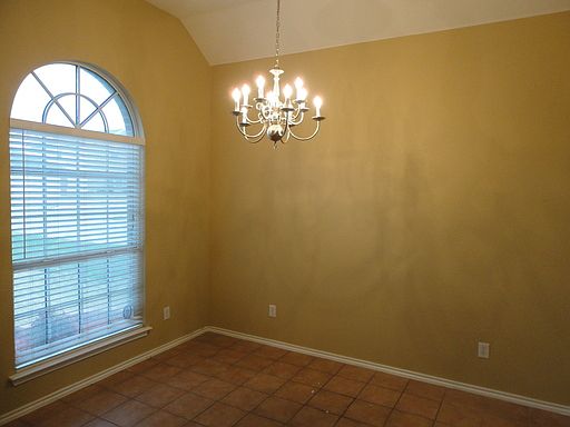 2nd image of 14125 Cochise Dr