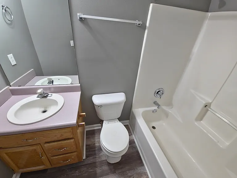 105B Thames Rd — Photo 9