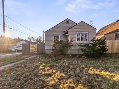 3855 South 15th PLACE, Milwaukee, WI, 53221