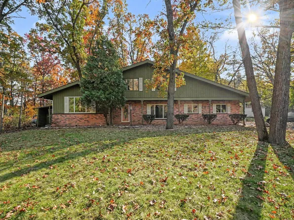 204 Knoll Dr, Battle Creek, MI 49017