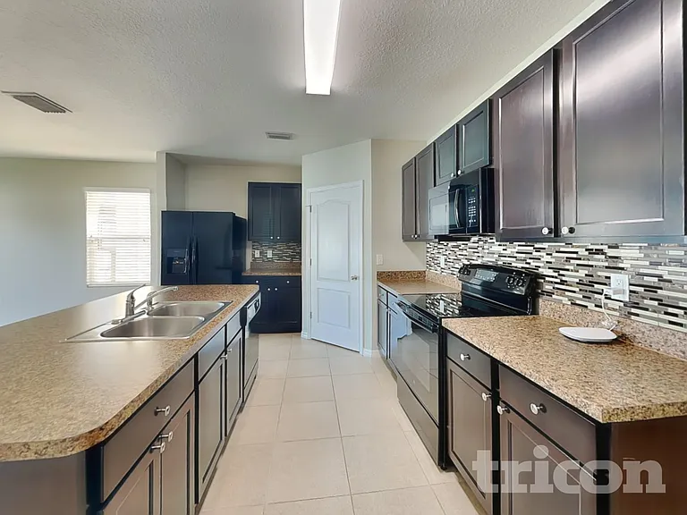 509 Hartford Heights St — Photo 5