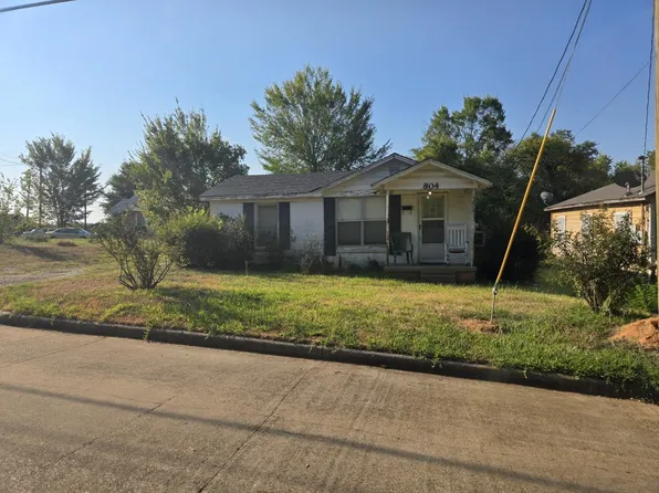804 Dallas St, Henderson, TX 75652