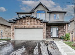 617 Thorndale Dr, Waterloo, ON N2T 0A9