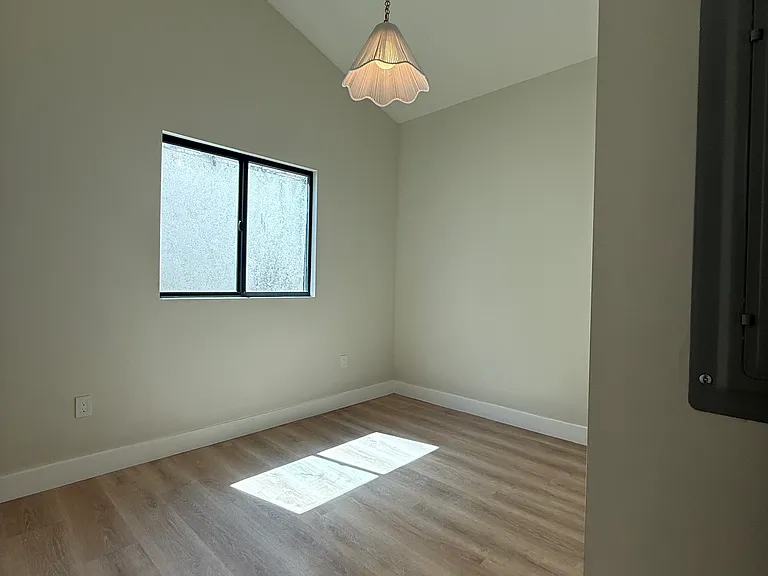 7849 Brighton Ave — Photo 4